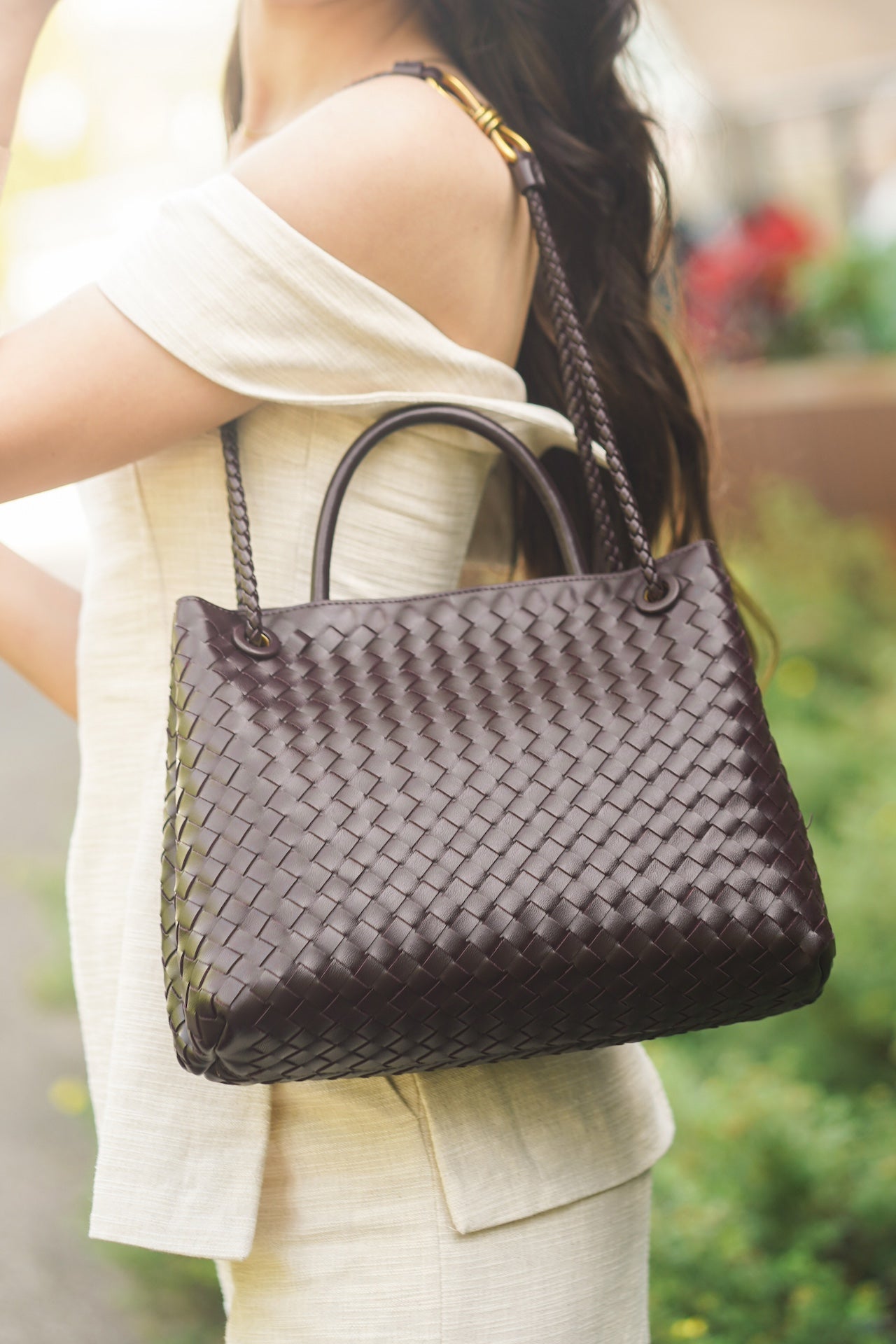 DIANA BAG LARGE - DARK BROWN